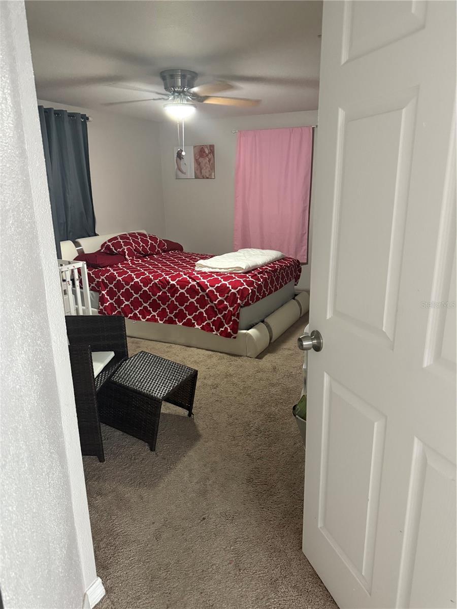 Listing photo id 4 for 7525 Arbordale Drive