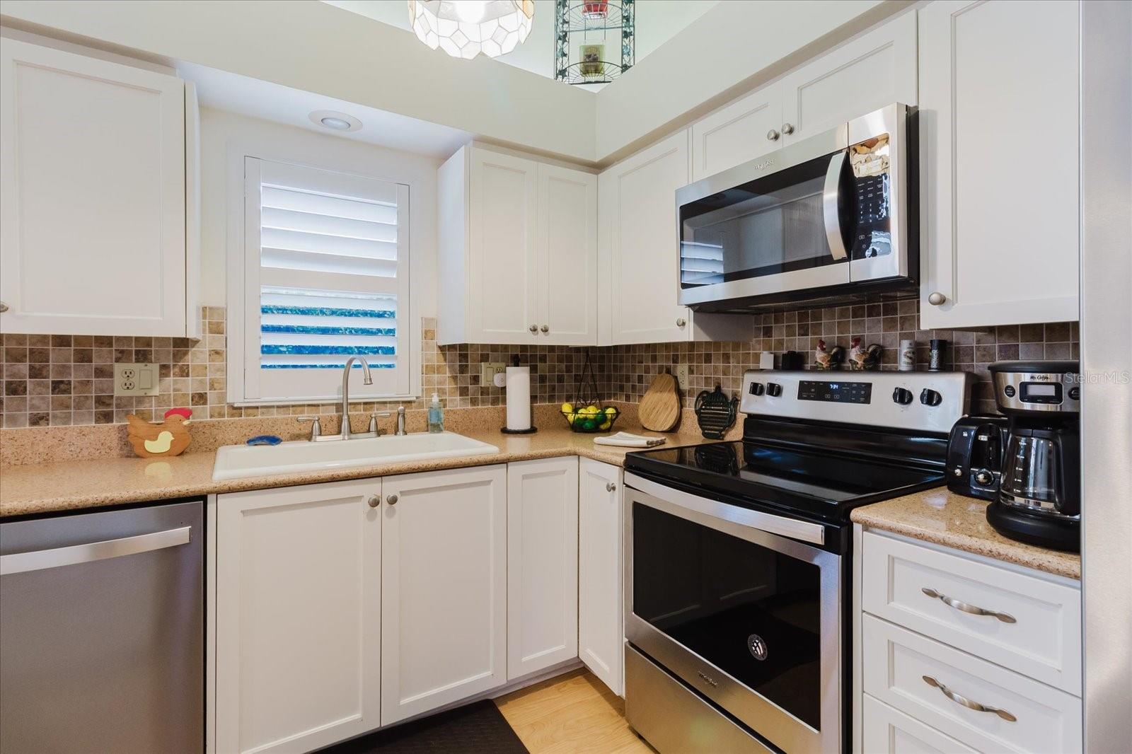 Image 12 of 61 For 4032 Salem Square Court