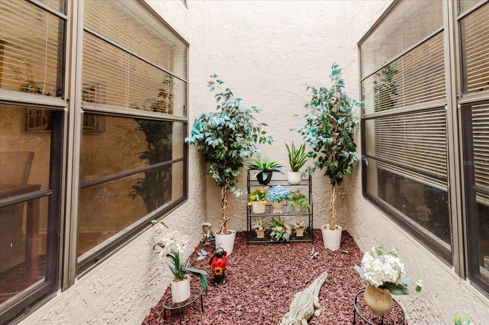 Image 23 of 61 For 4032 Salem Square Court