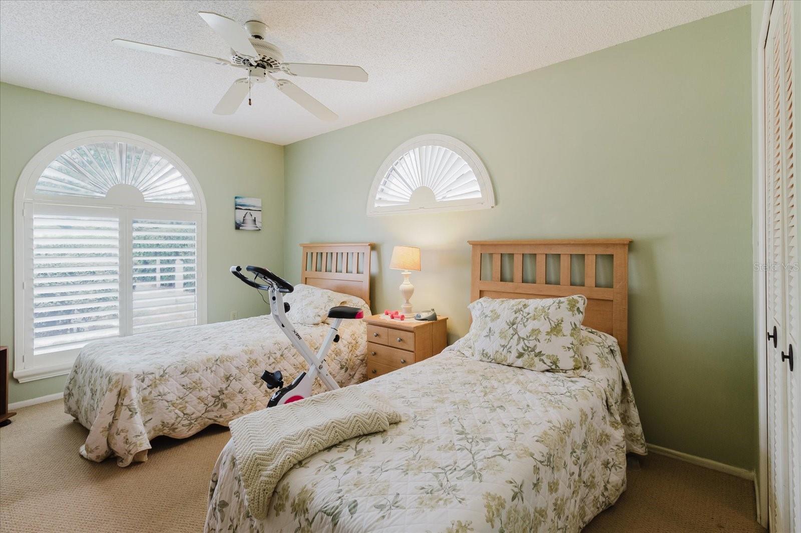 Image 31 of 61 For 4032 Salem Square Court