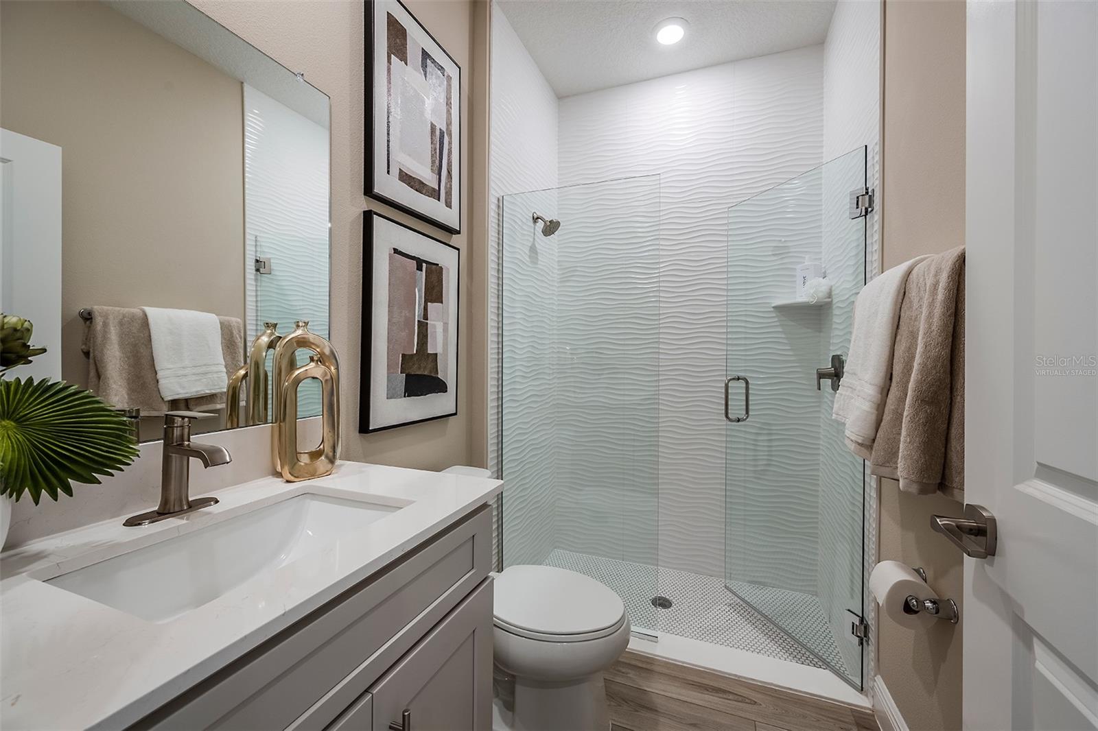 Image 18 of 19 For 10009 Surrey Rose Drive