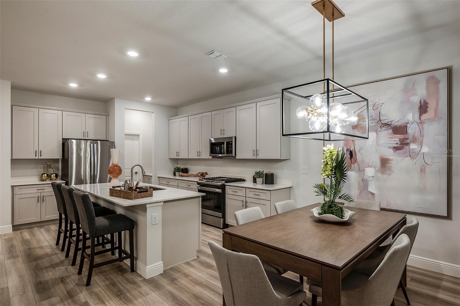 Image 4 of 19 For 10009 Surrey Rose Drive