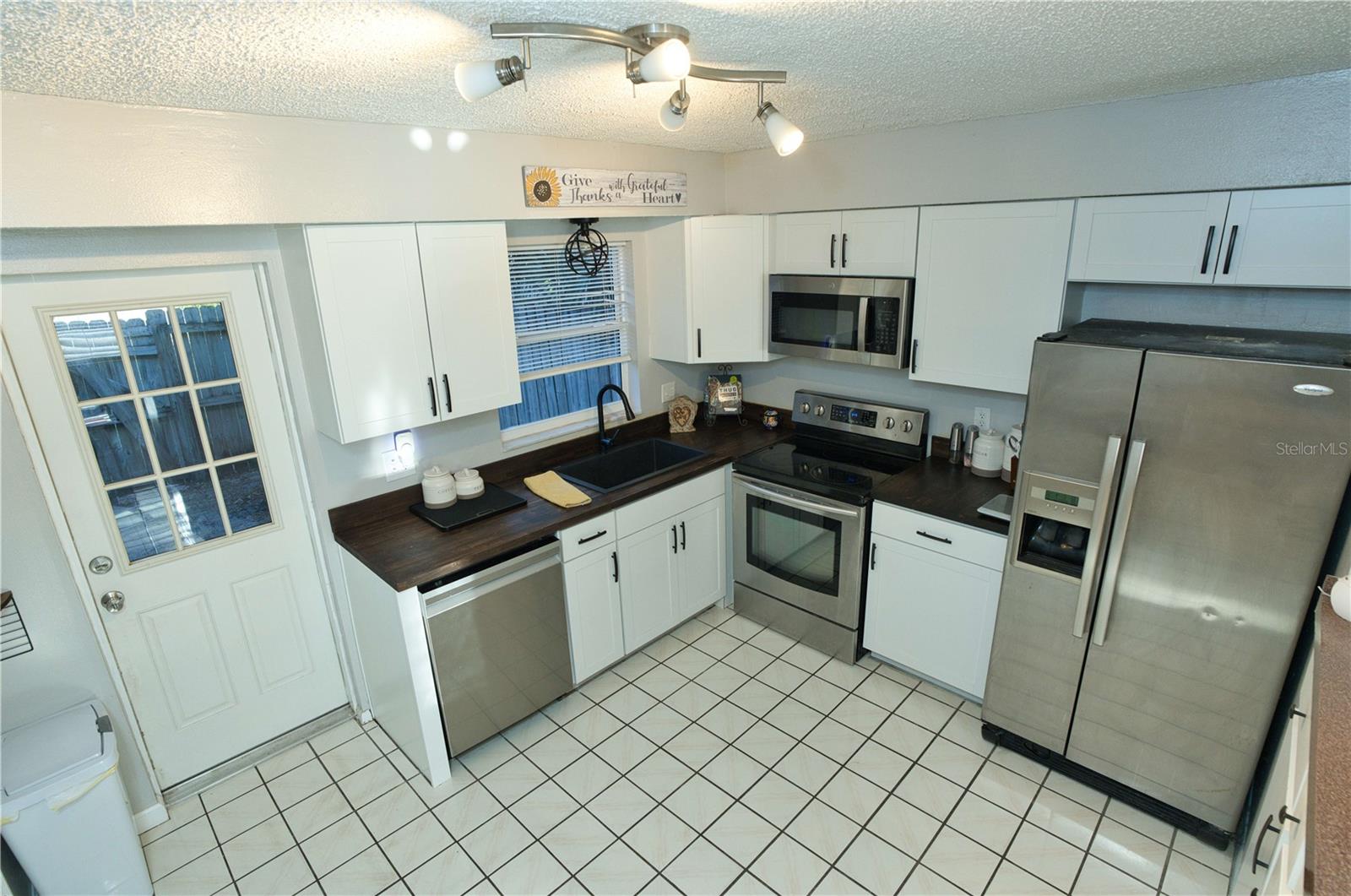 Image 3 of 19 For 300 6th Street N E3