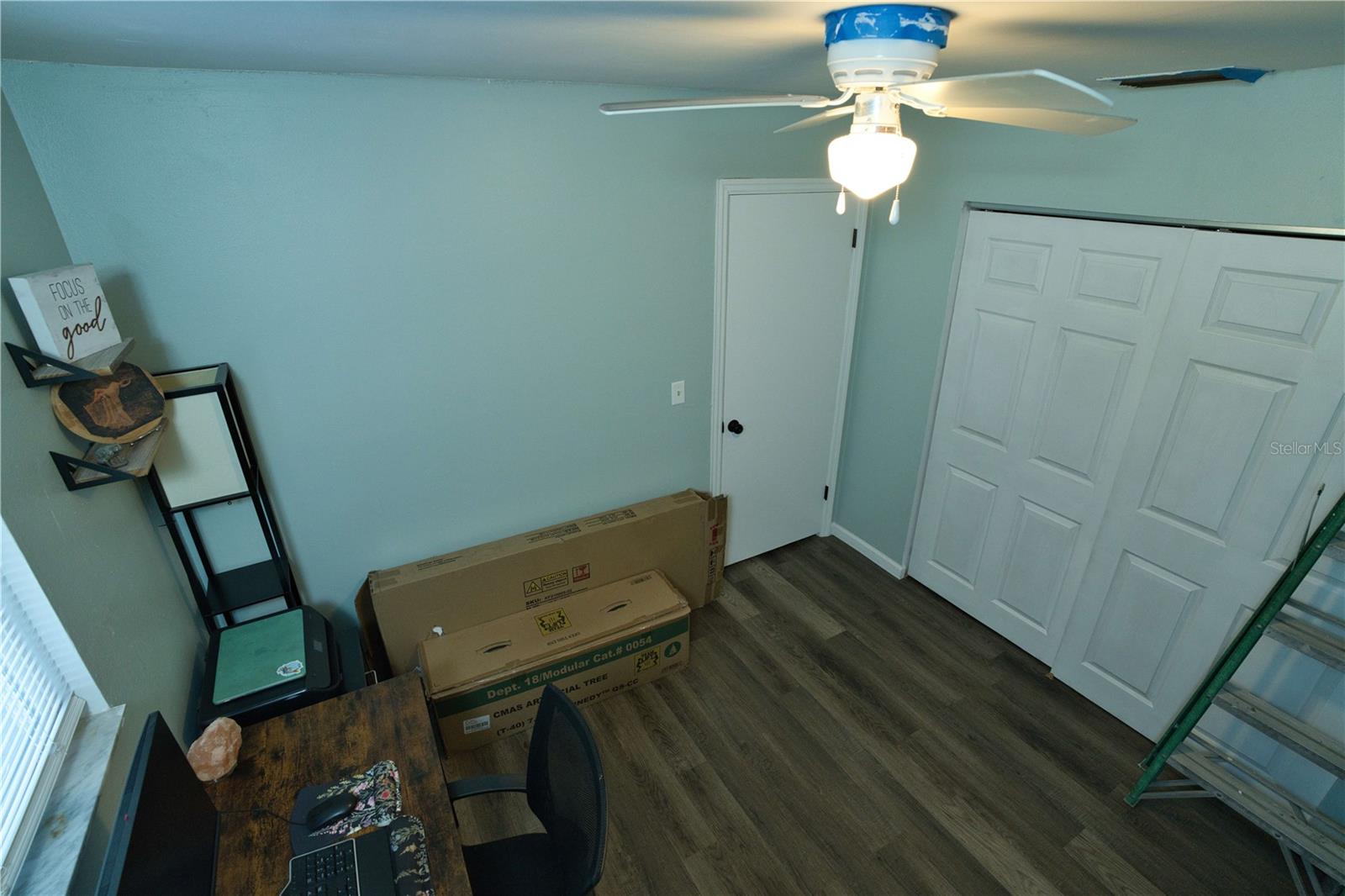 Image 8 of 19 For 300 6th Street N E3