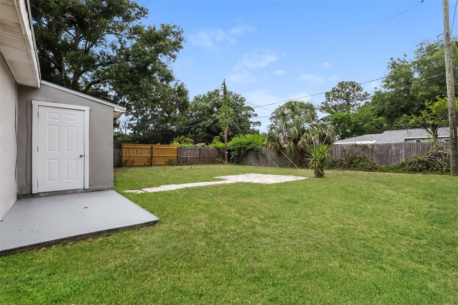 Image 15 of 15 For 1533 Canterbury Road N