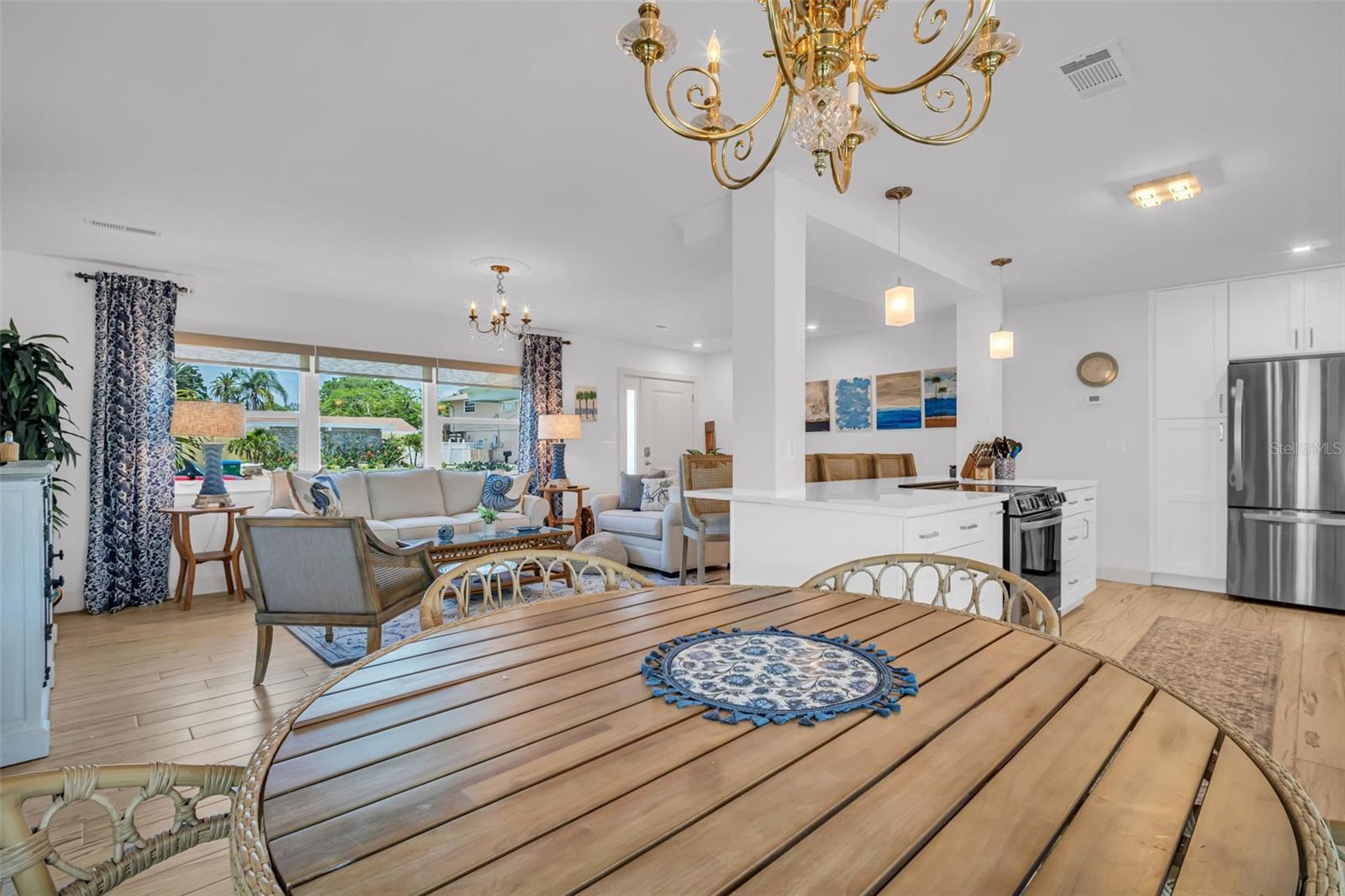 Image 11 of 47 For 1769 Brookside Boulevard