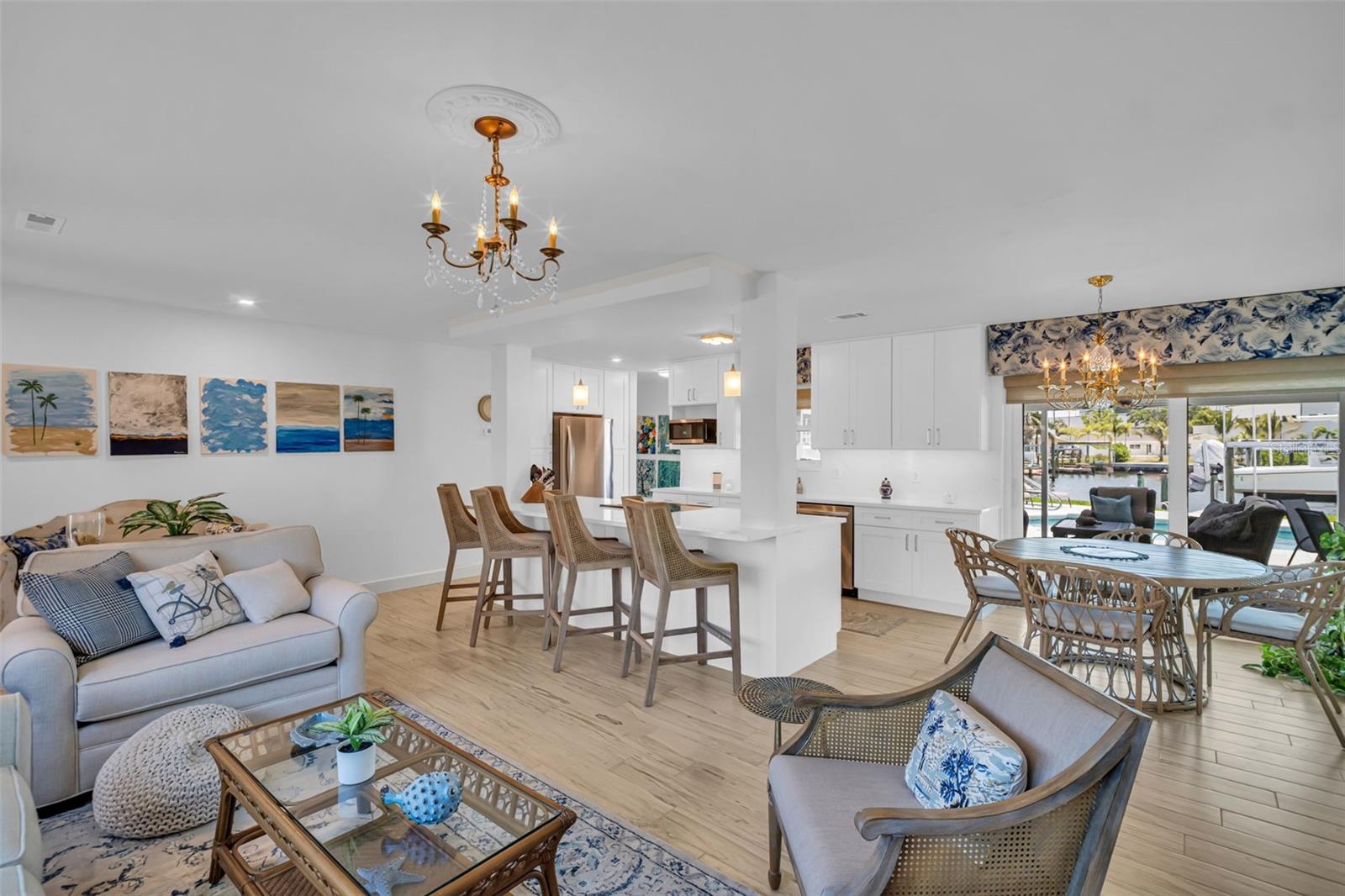 Image 9 of 47 For 1769 Brookside Boulevard