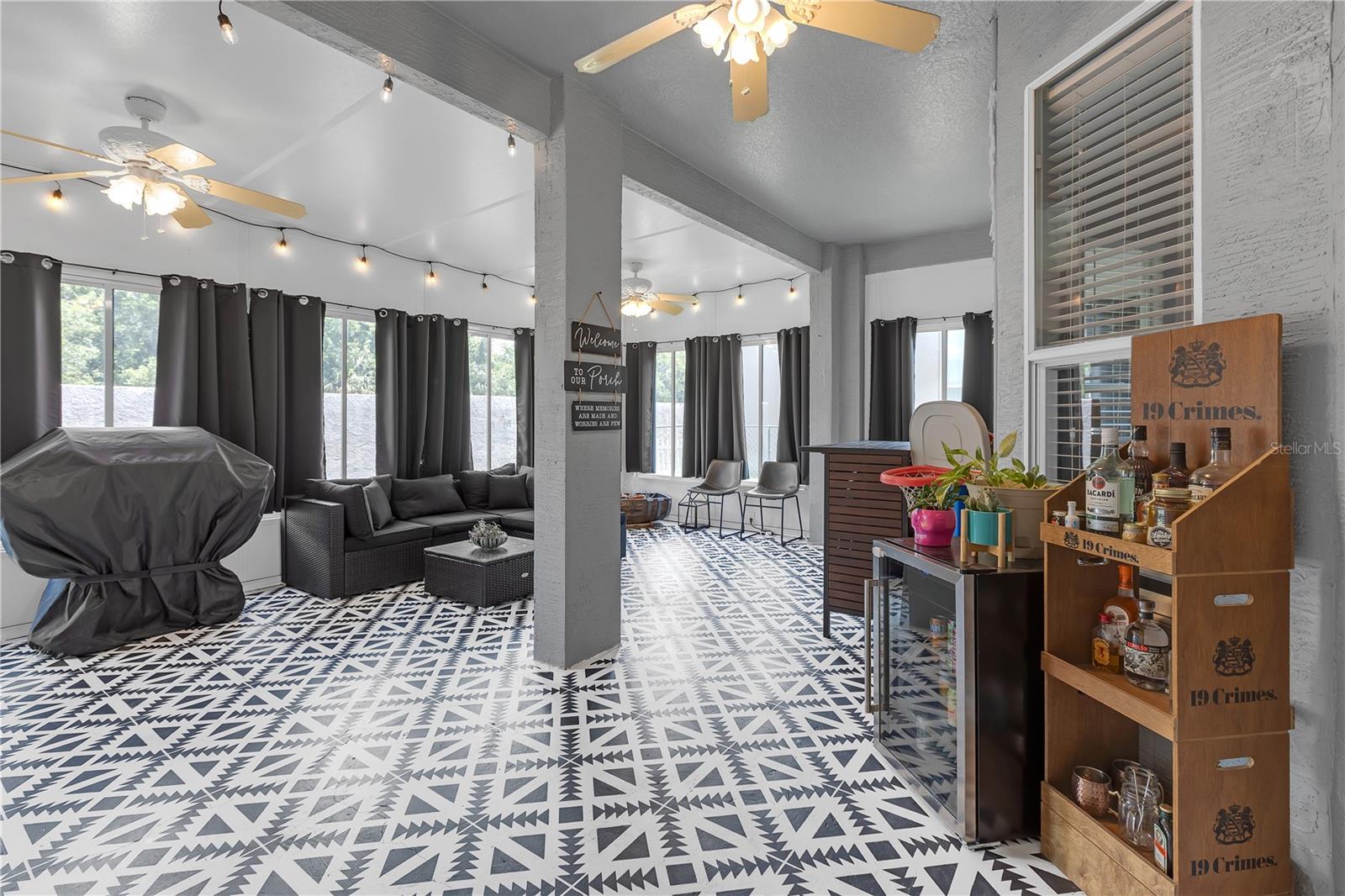 Image 4 of 60 For 7246 Julian Street
