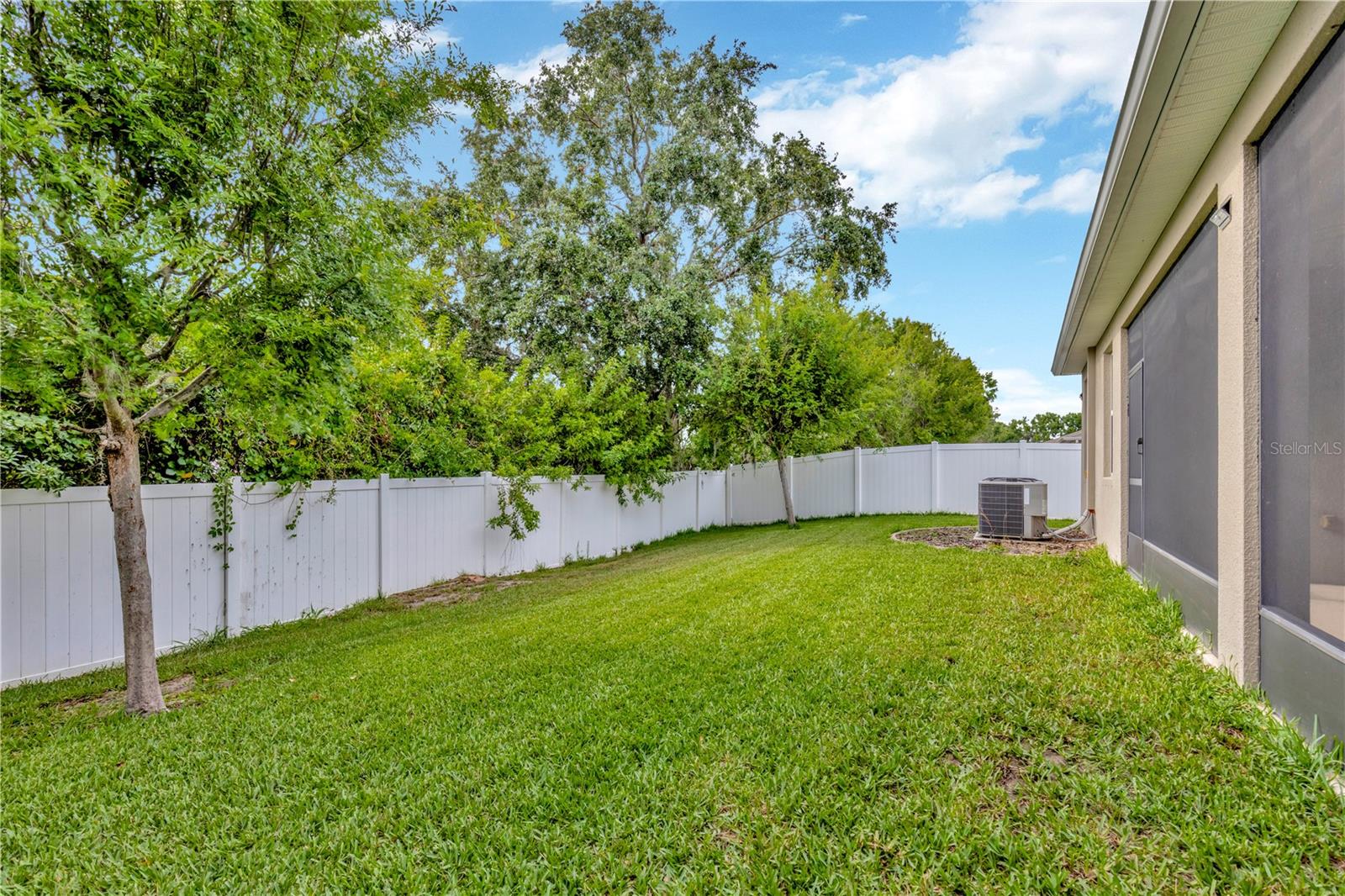 Listing photo id 8 for 10434 Scenic Hollow Drive