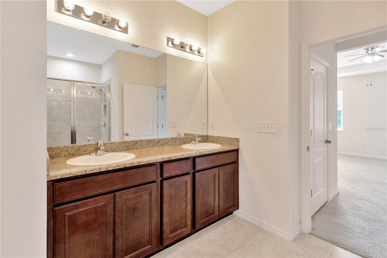 Listing photo id 12 for 10434 Scenic Hollow Drive