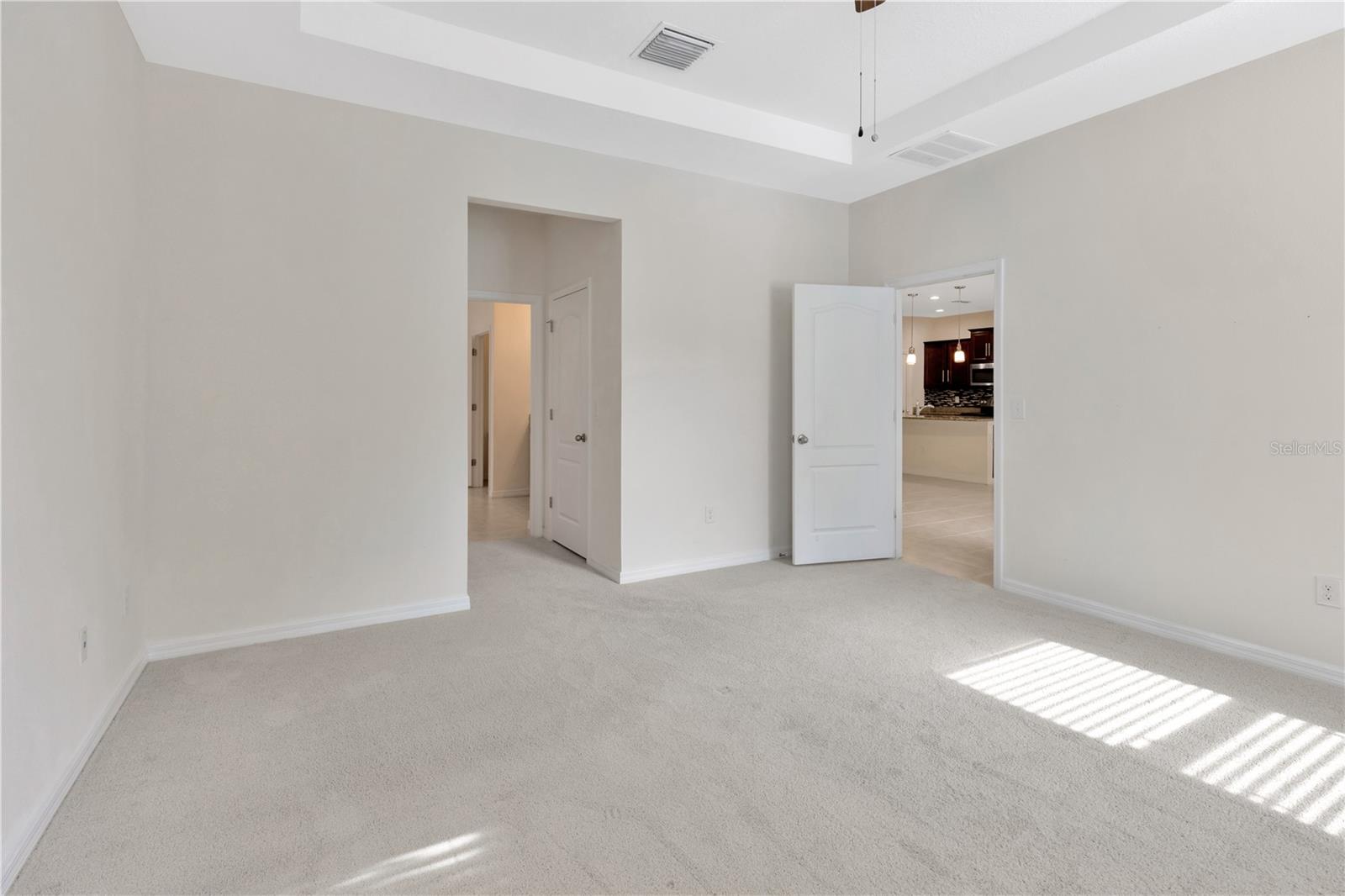 Listing photo id 17 for 10434 Scenic Hollow Drive