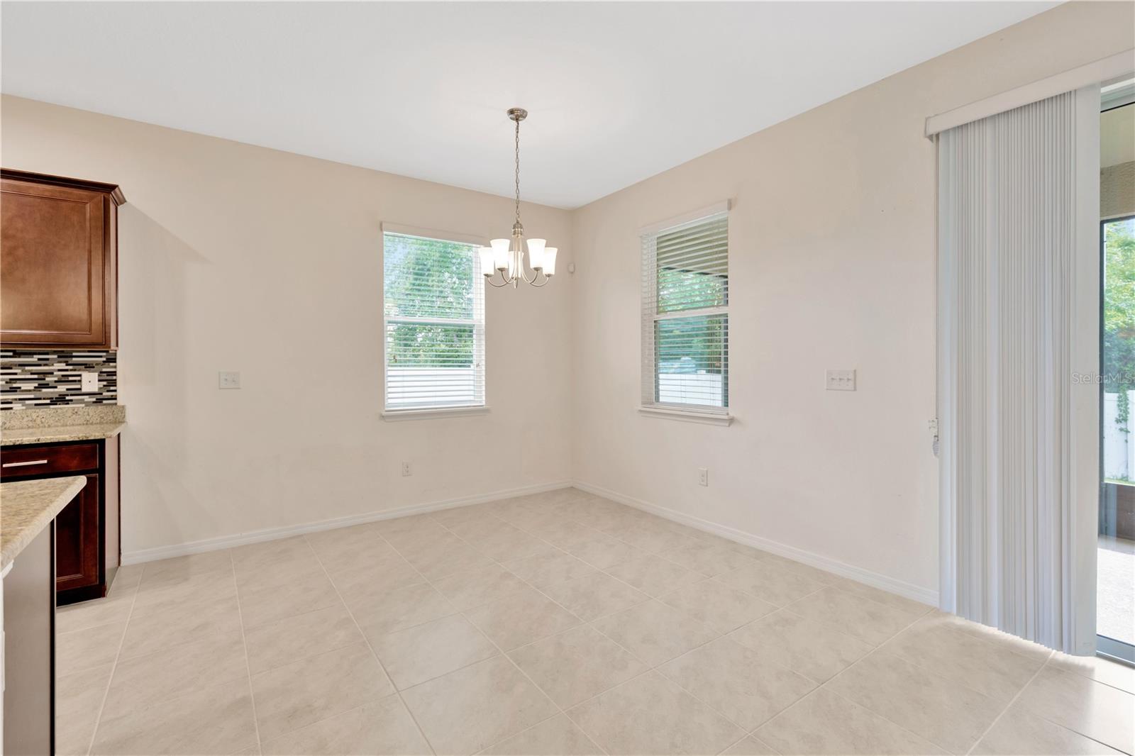 Listing photo id 24 for 10434 Scenic Hollow Drive