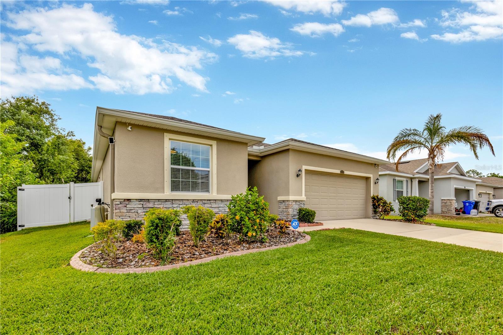 Listing photo id 5 for 10434 Scenic Hollow Drive