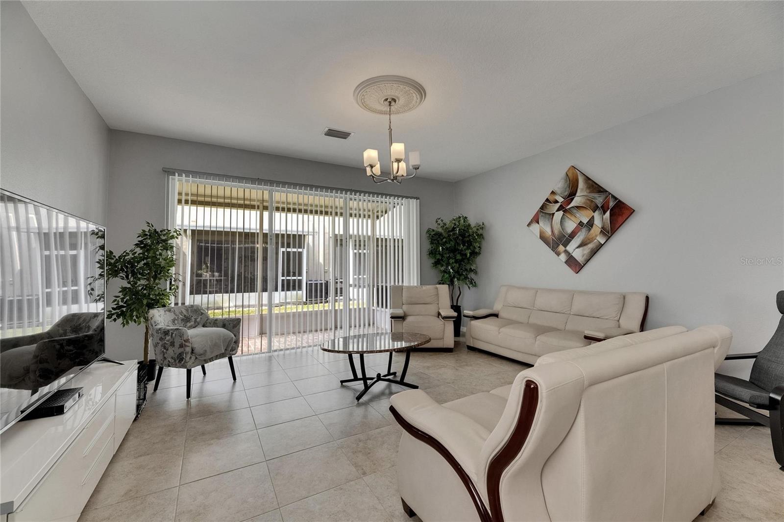 Image 11 of 55 For 26610 Castleview Way