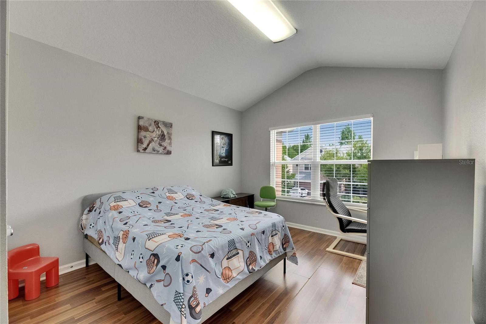 Image 33 of 55 For 26610 Castleview Way
