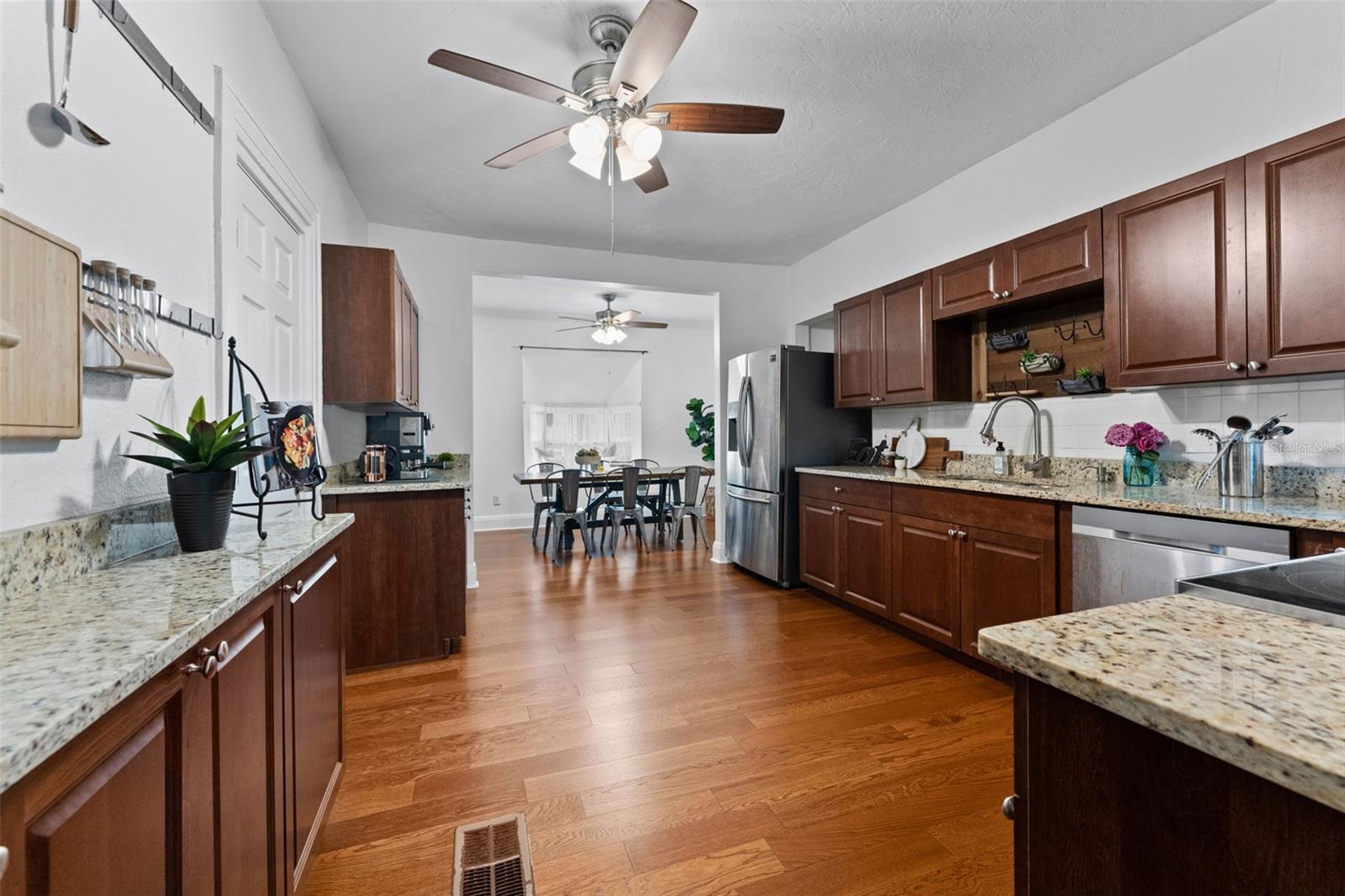 Image 15 of 59 For 2306 Trelain Drive S