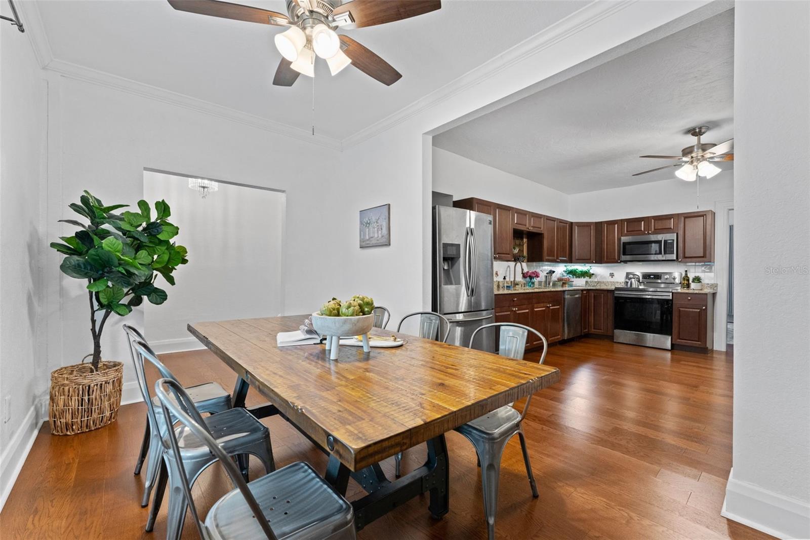 Image 17 of 59 For 2306 Trelain Drive S