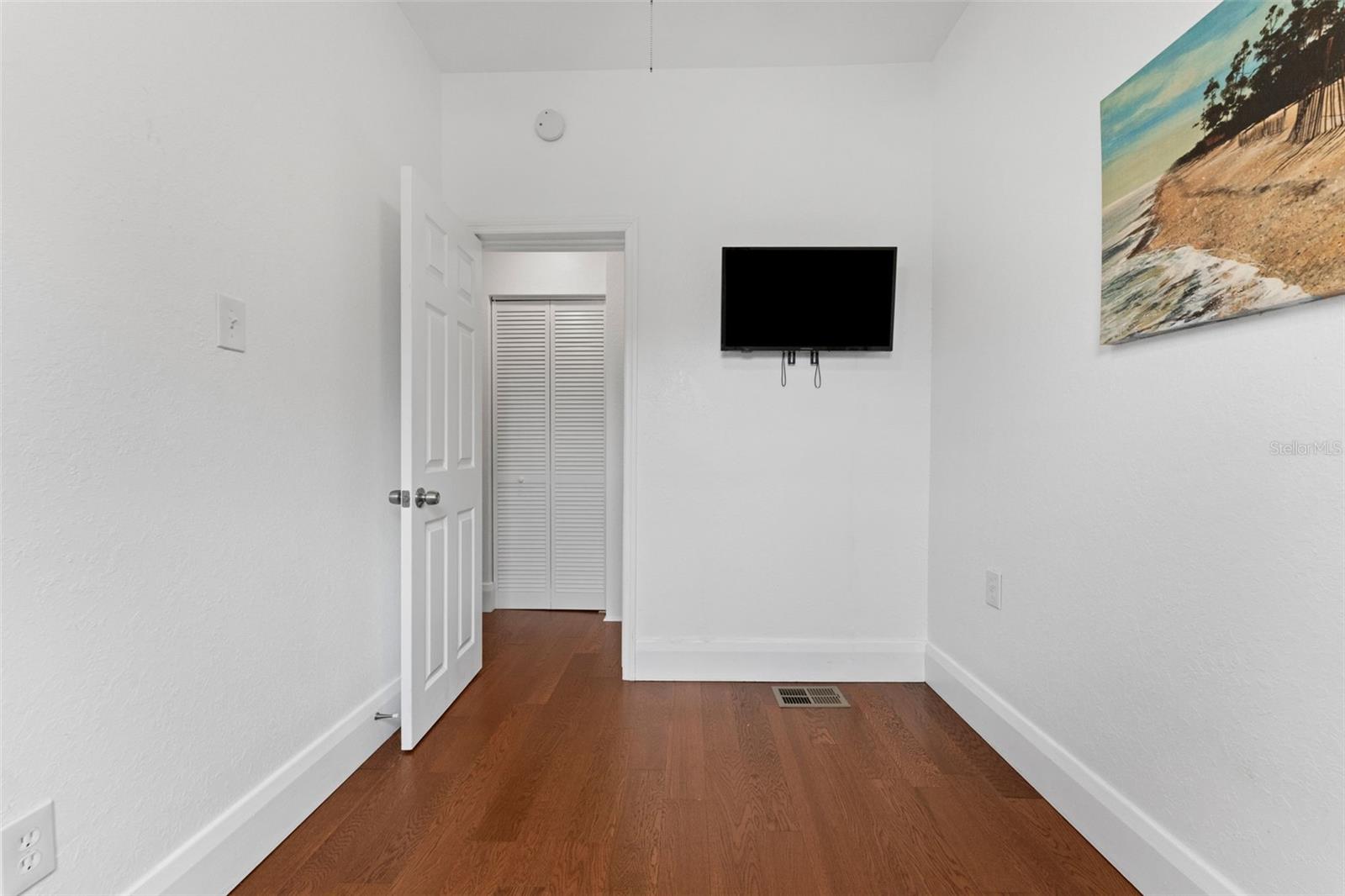 Image 27 of 59 For 2306 Trelain Drive S