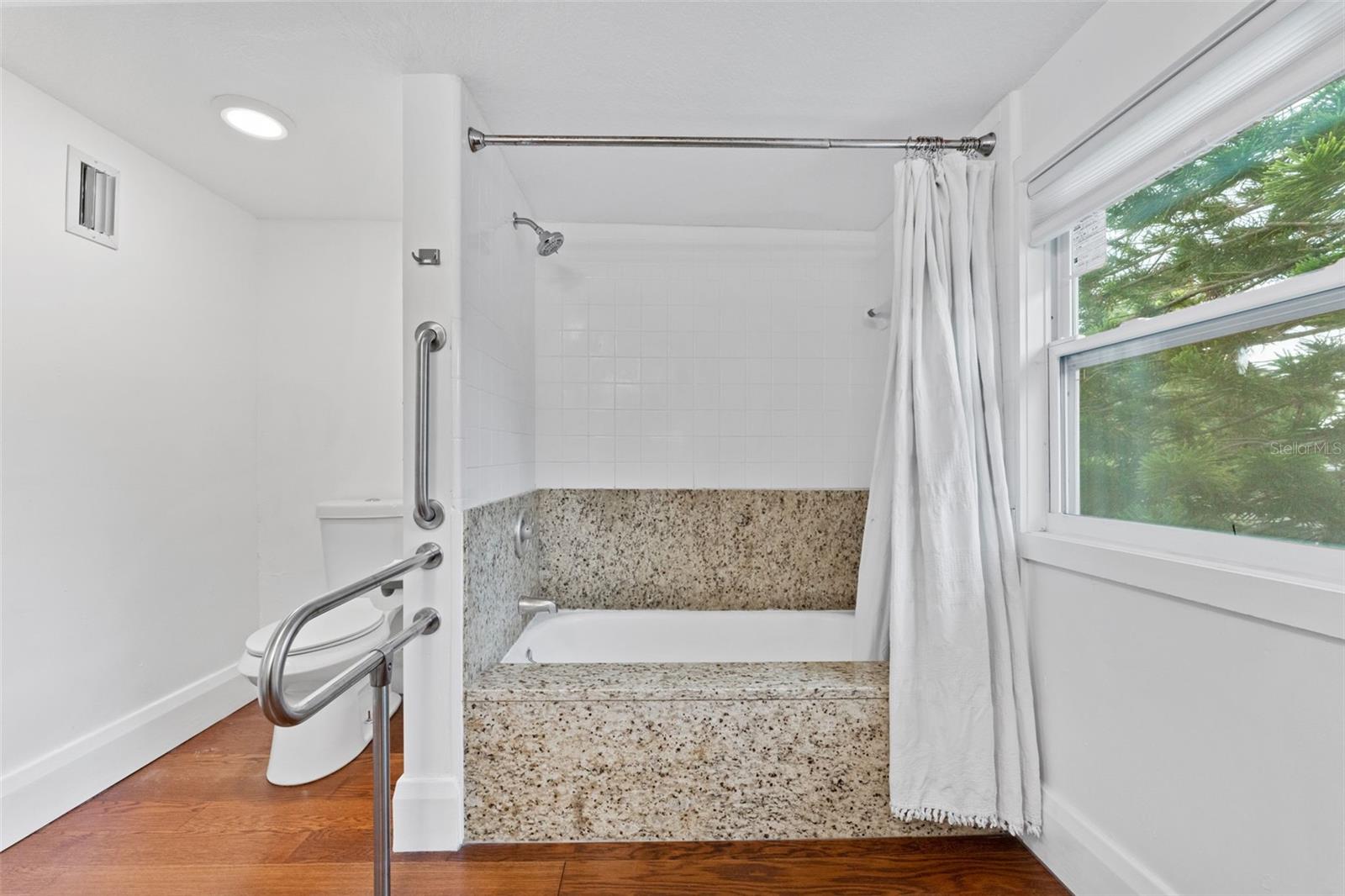 Image 34 of 59 For 2306 Trelain Drive S
