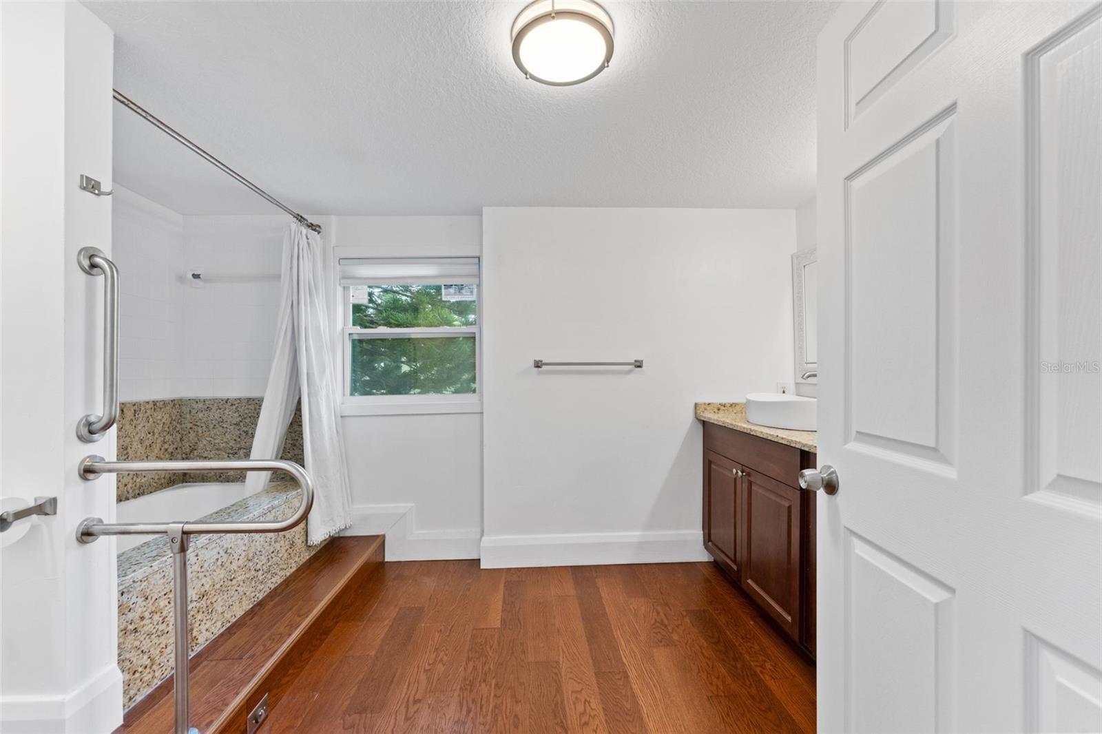 Image 35 of 59 For 2306 Trelain Drive S