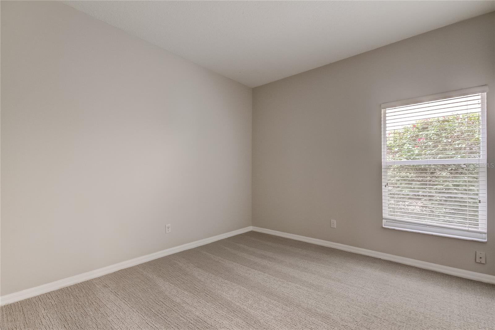 Image 13 of 44 For 10426 Springrose Drive