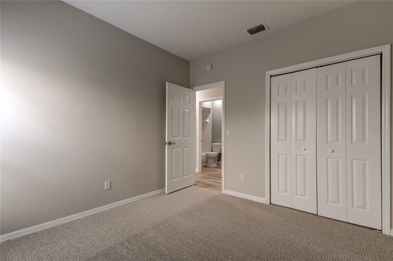 Image 15 of 44 For 10426 Springrose Drive