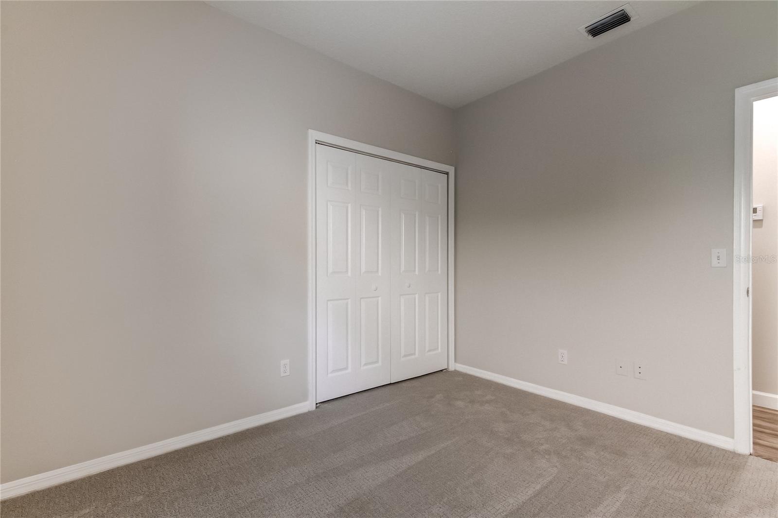 Image 19 of 44 For 10426 Springrose Drive