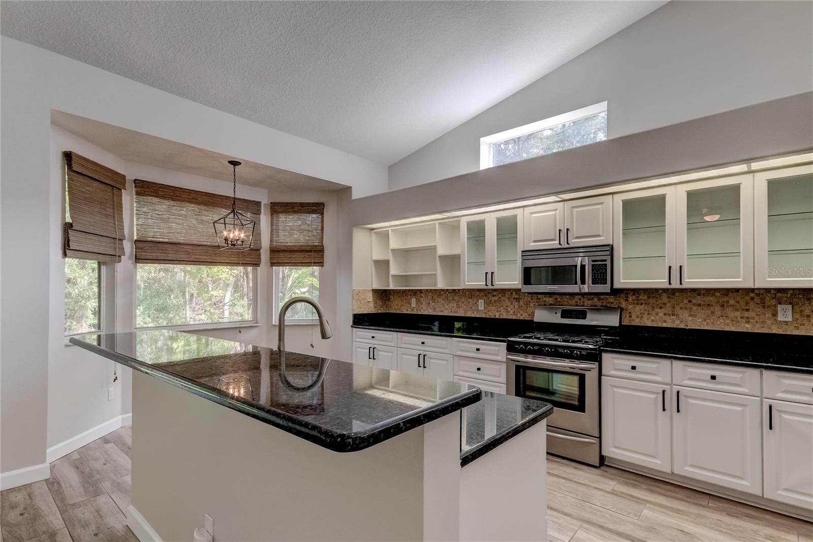 Image 28 of 44 For 10426 Springrose Drive
