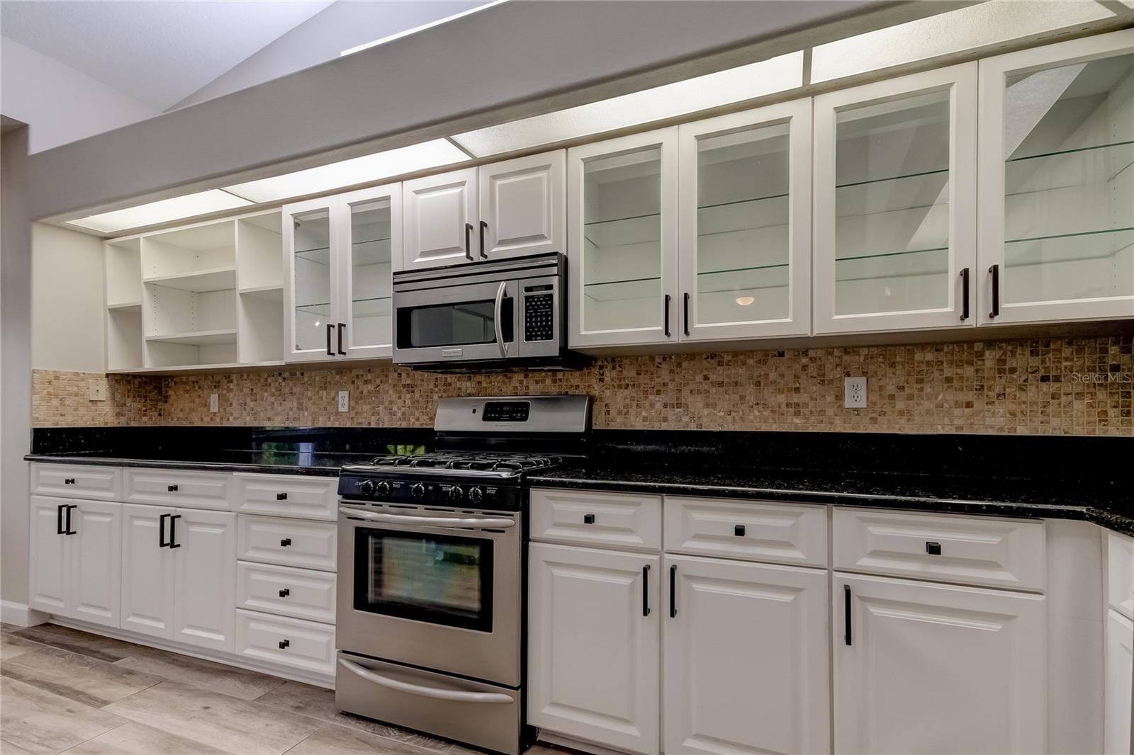 Image 30 of 44 For 10426 Springrose Drive