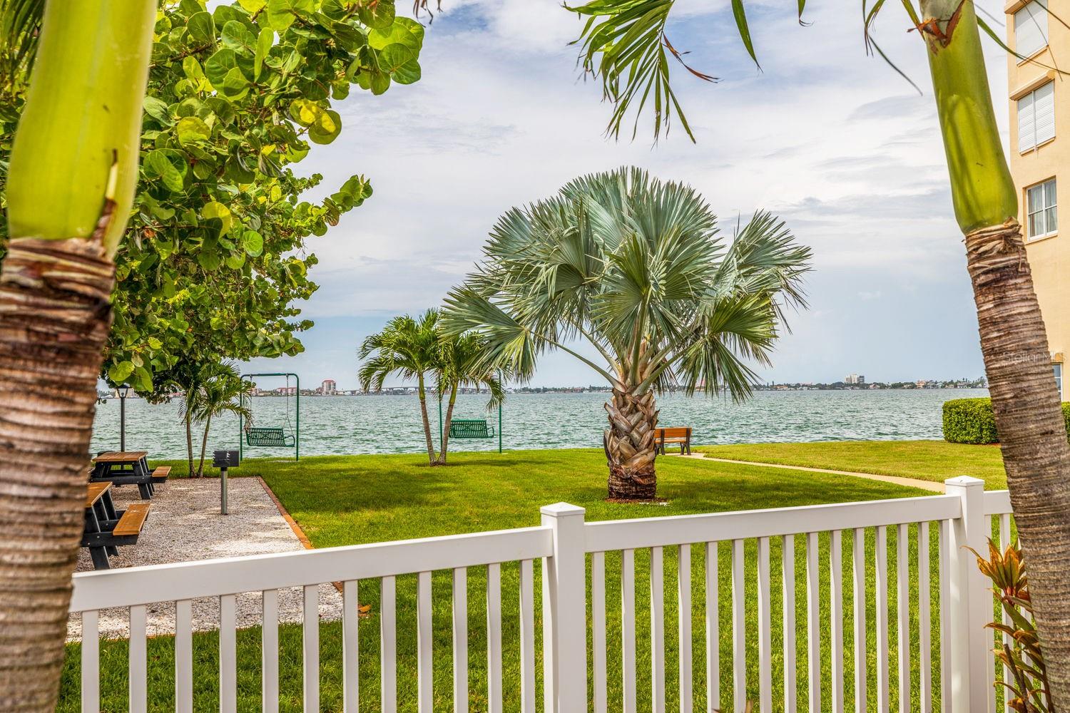 Image 40 of 51 For 5900 Shore Boulevard S 512