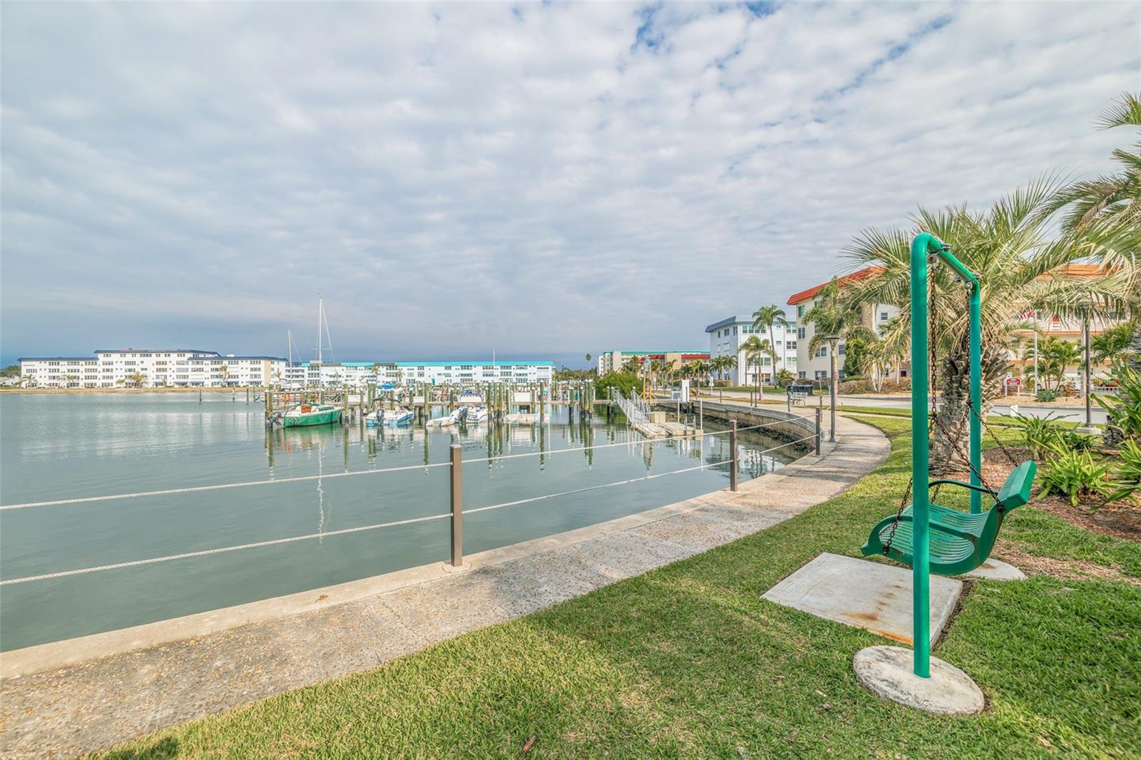 Image 45 of 51 For 5900 Shore Boulevard S 512