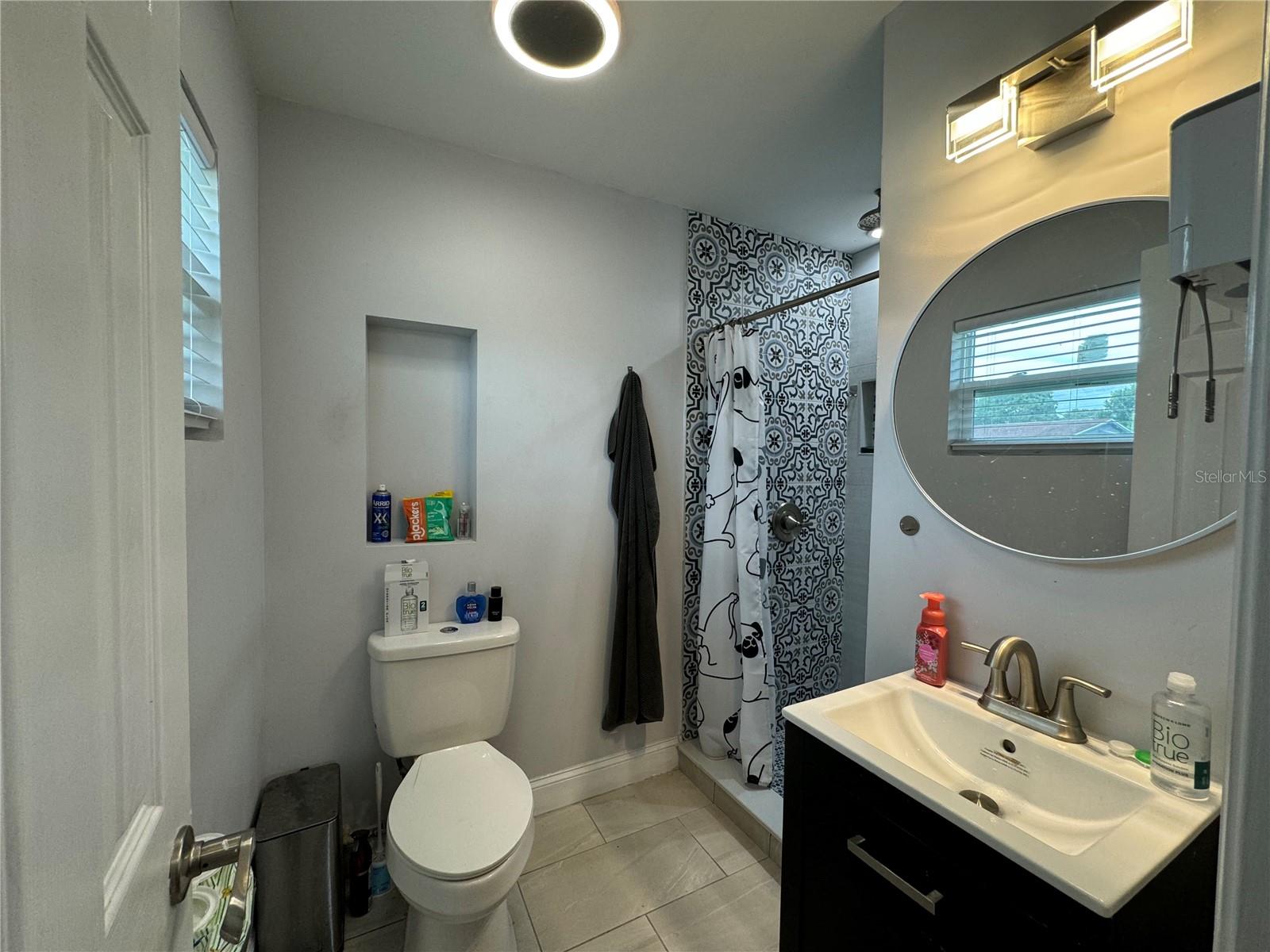 Listing photo id 18 for 7102 Reindeer Road
