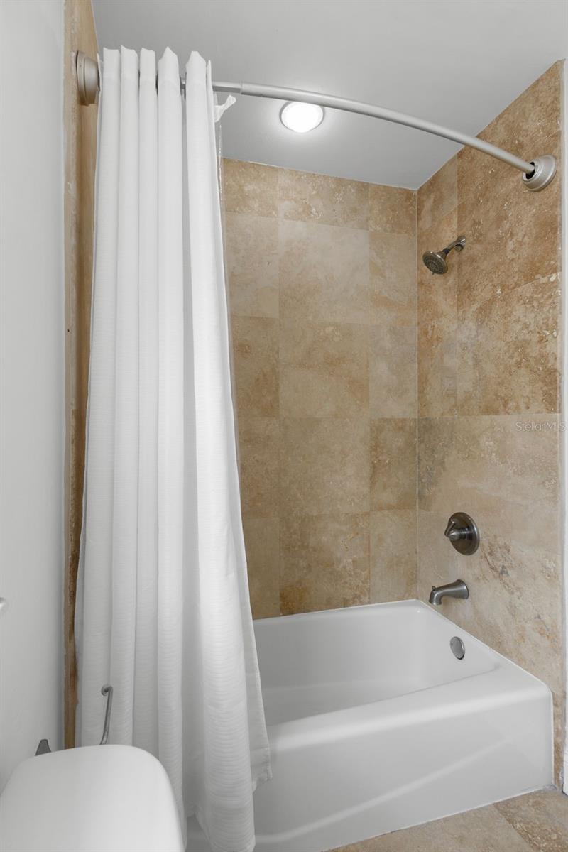 Image 31 of 36 For 731 Alda Way Ne