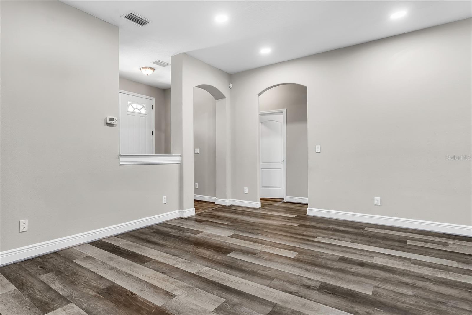 Image 6 of 34 For 12319 Rose Haven Boulevard