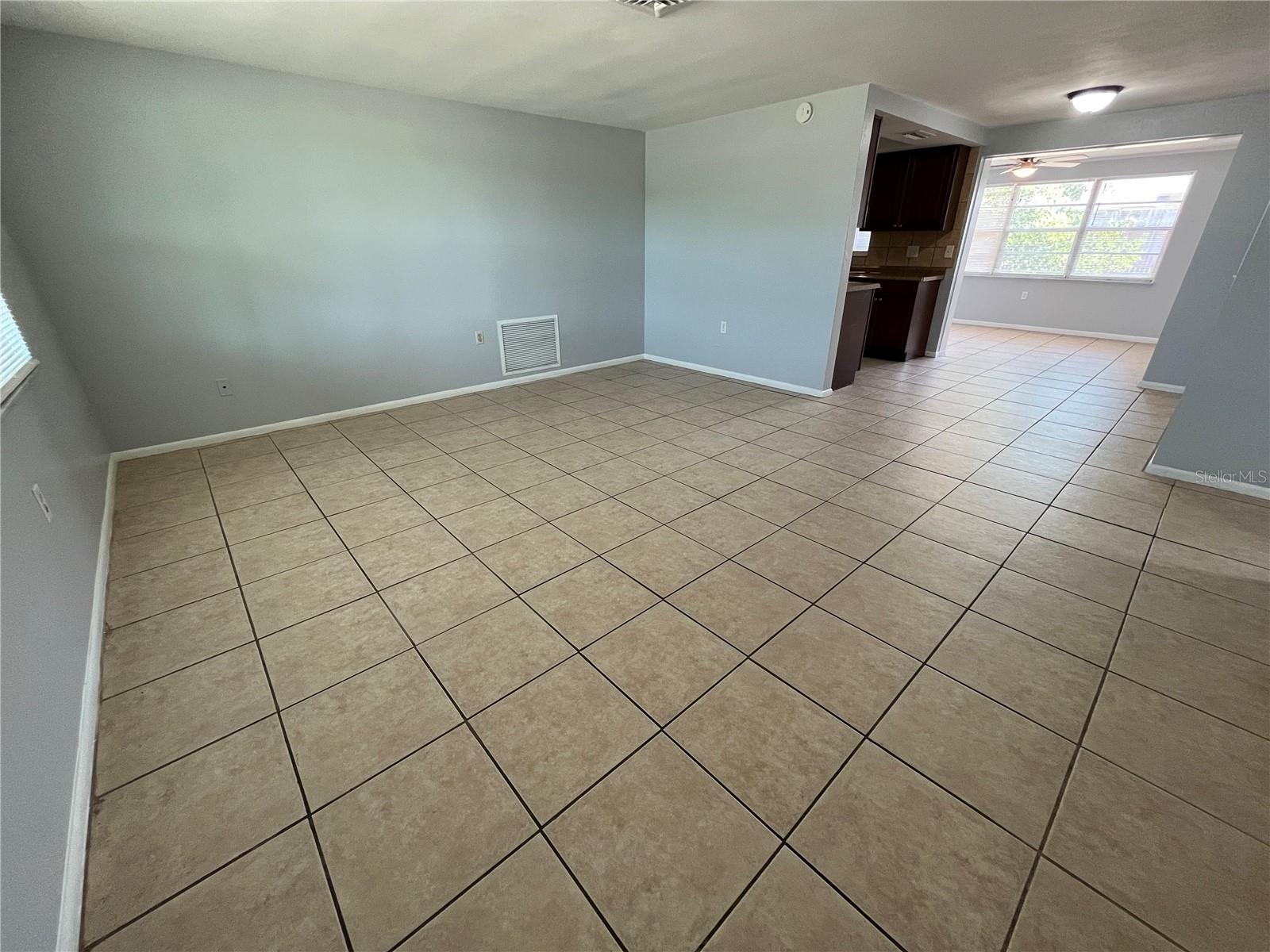 Image 3 of 5 For 5404 Palm Drive
