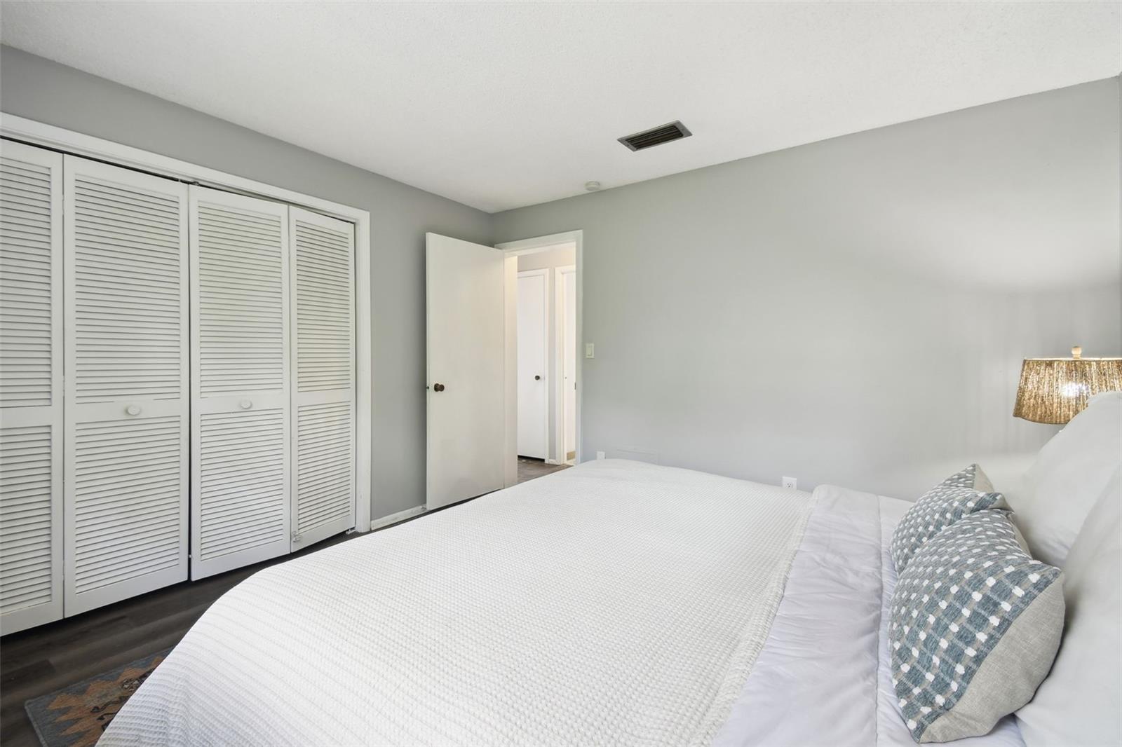 Image 17 of 48 For 11409 Spring Hill Drive
