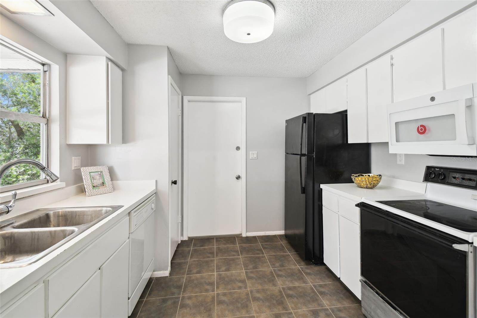 Image 26 of 48 For 11409 Spring Hill Drive