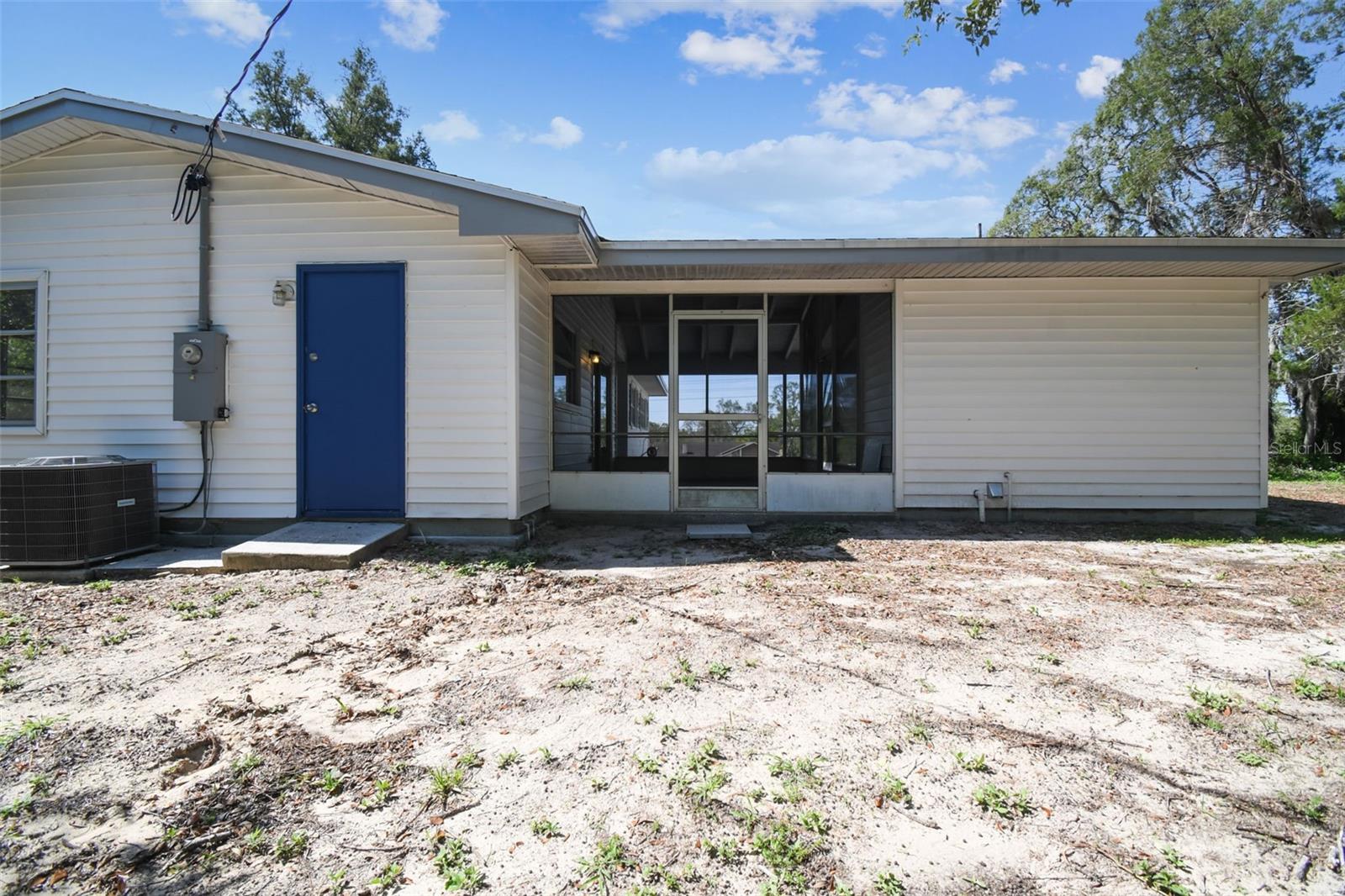 Image 5 of 48 For 11409 Spring Hill Drive