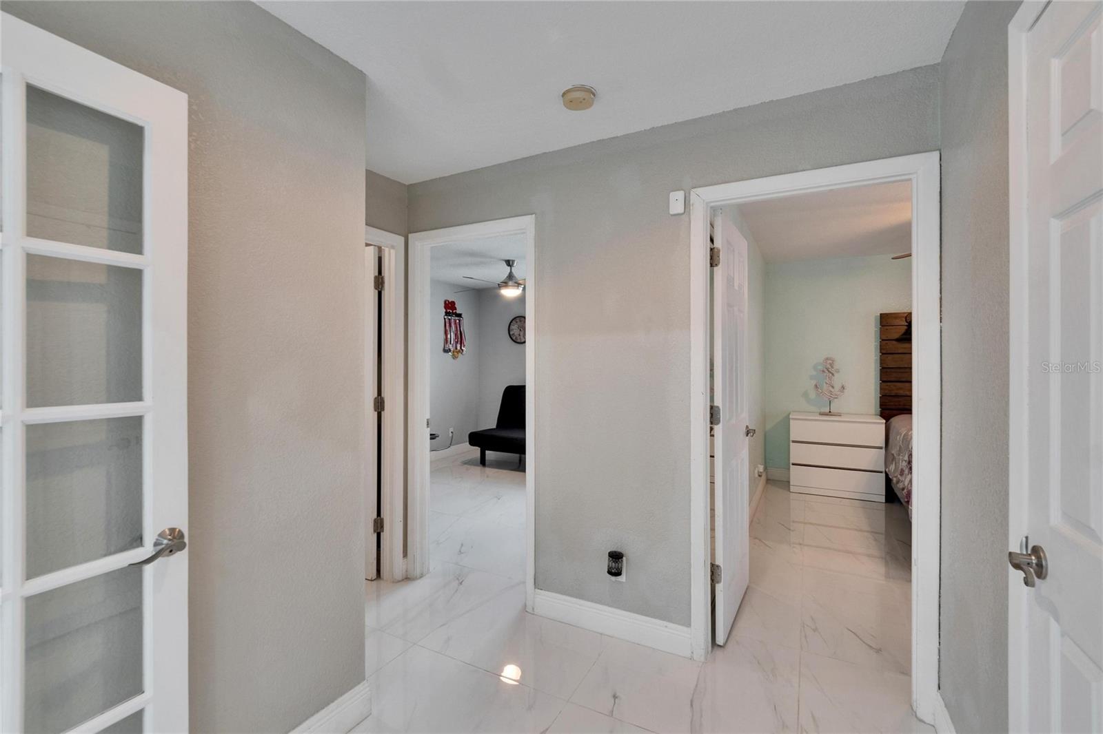 Image 31 of 64 For 728 Camrose Drive