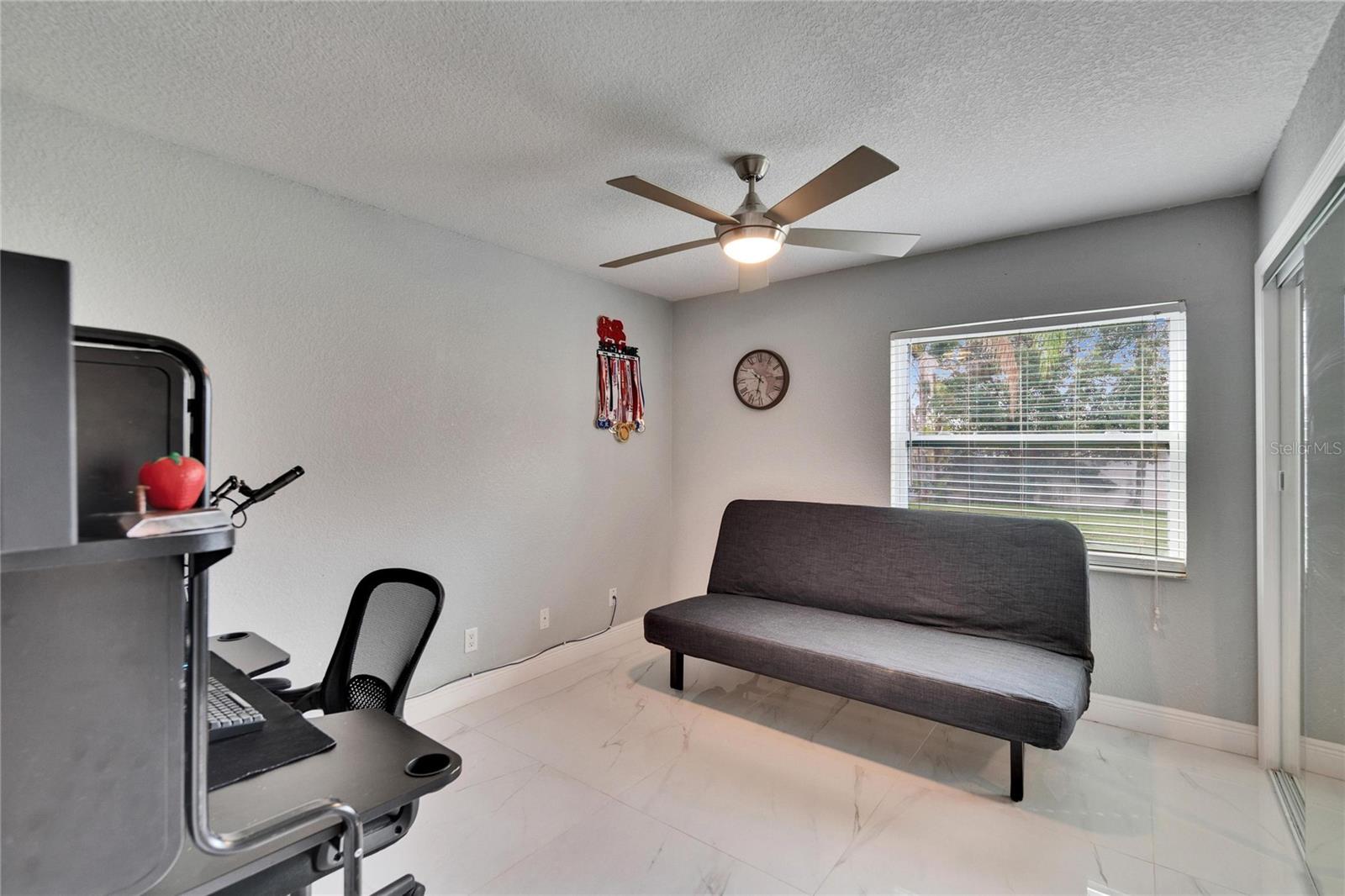 Image 38 of 64 For 728 Camrose Drive