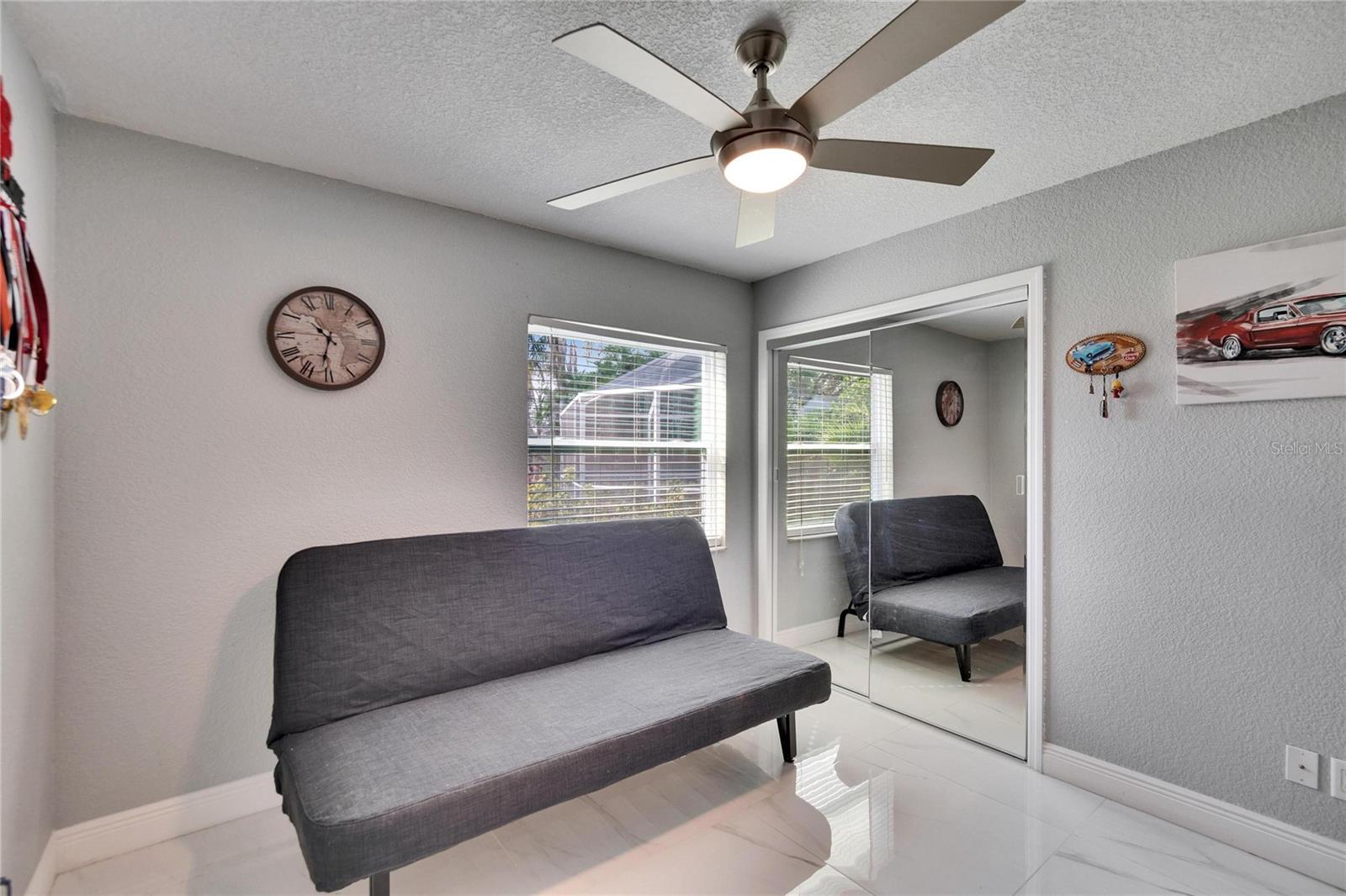 Image 39 of 64 For 728 Camrose Drive