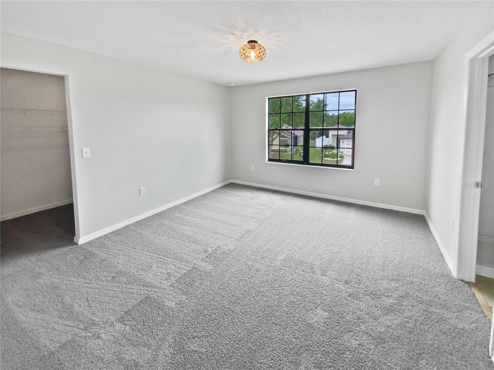 Image 21 of 31 For 8452 Silverbell Loop