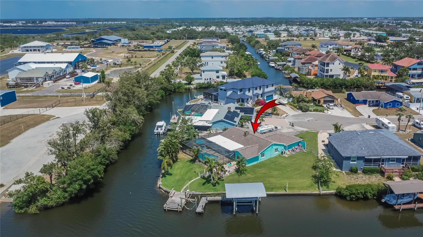 Listing photo id 88 for 6530 Manila Palm Way