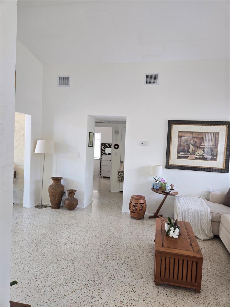 Image 3 of 18 For 6347 13th Avenue N