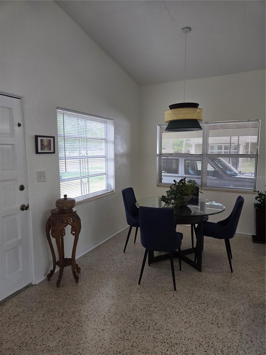 Image 7 of 18 For 6347 13th Avenue N
