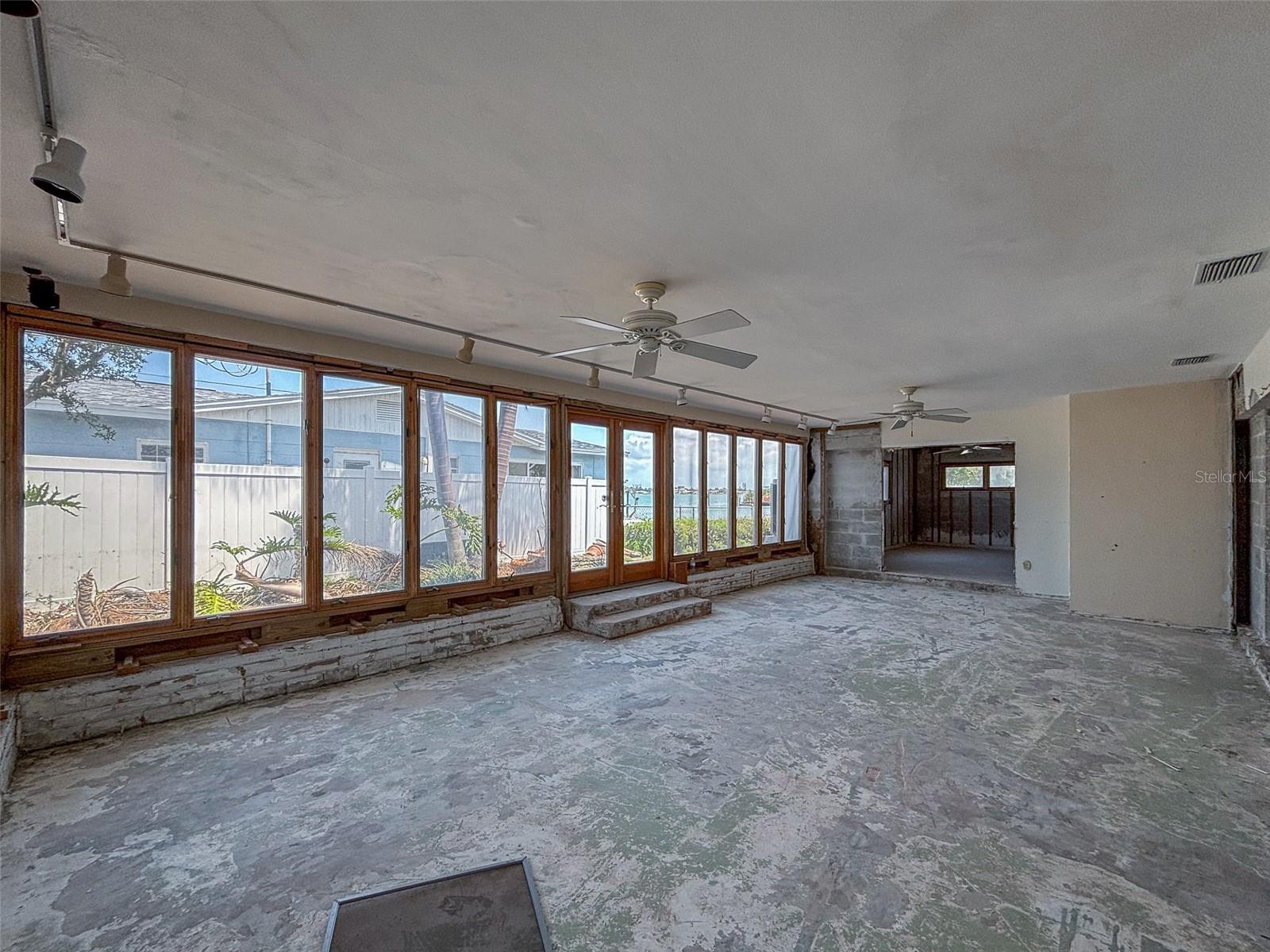 Image 11 of 13 For 719 59th Avenue