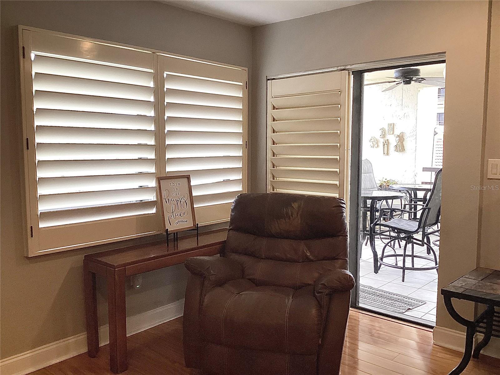 Listing photo id 8 for 120 1st Street E 104