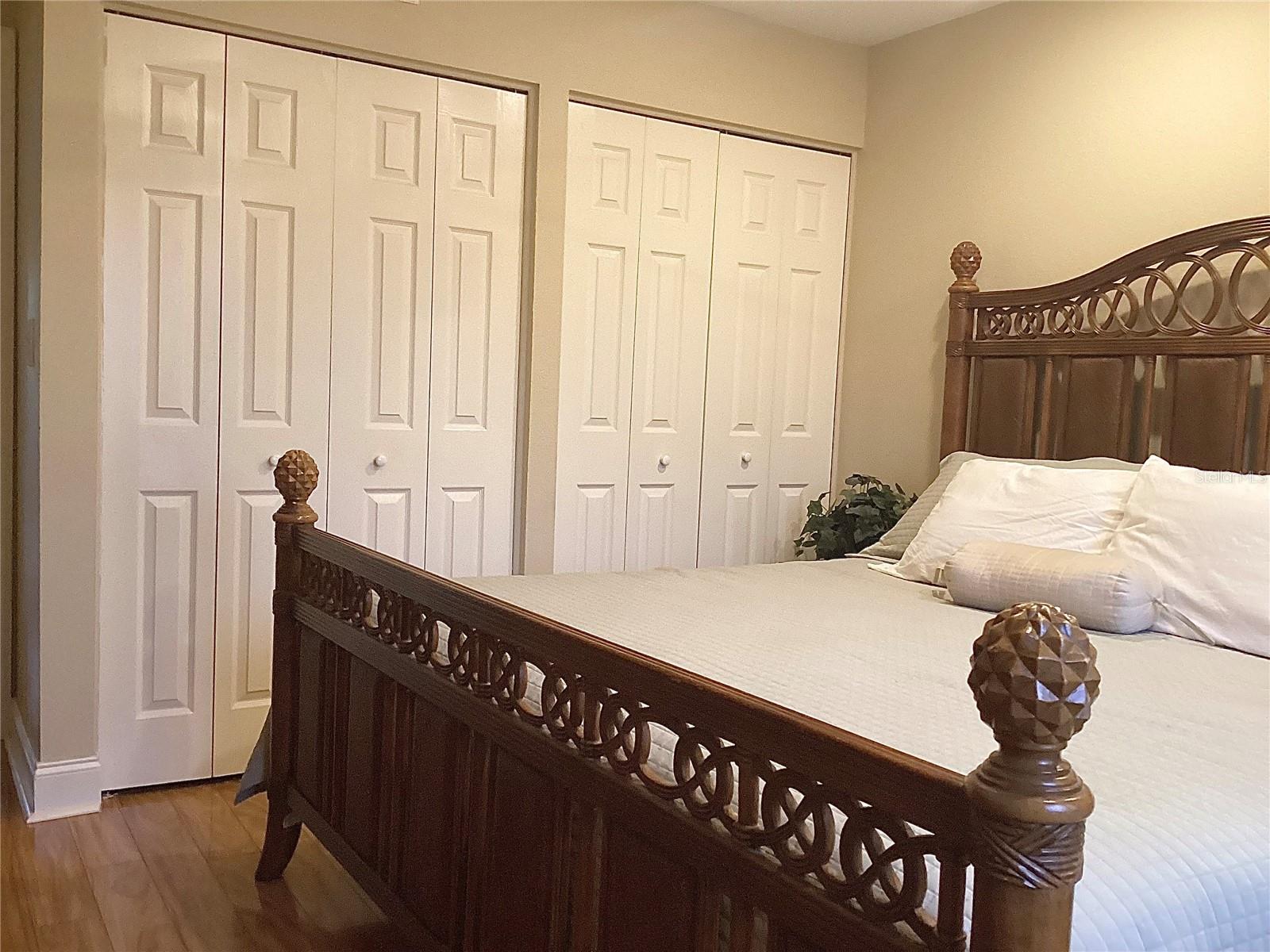 Listing photo id 21 for 120 1st Street E 104