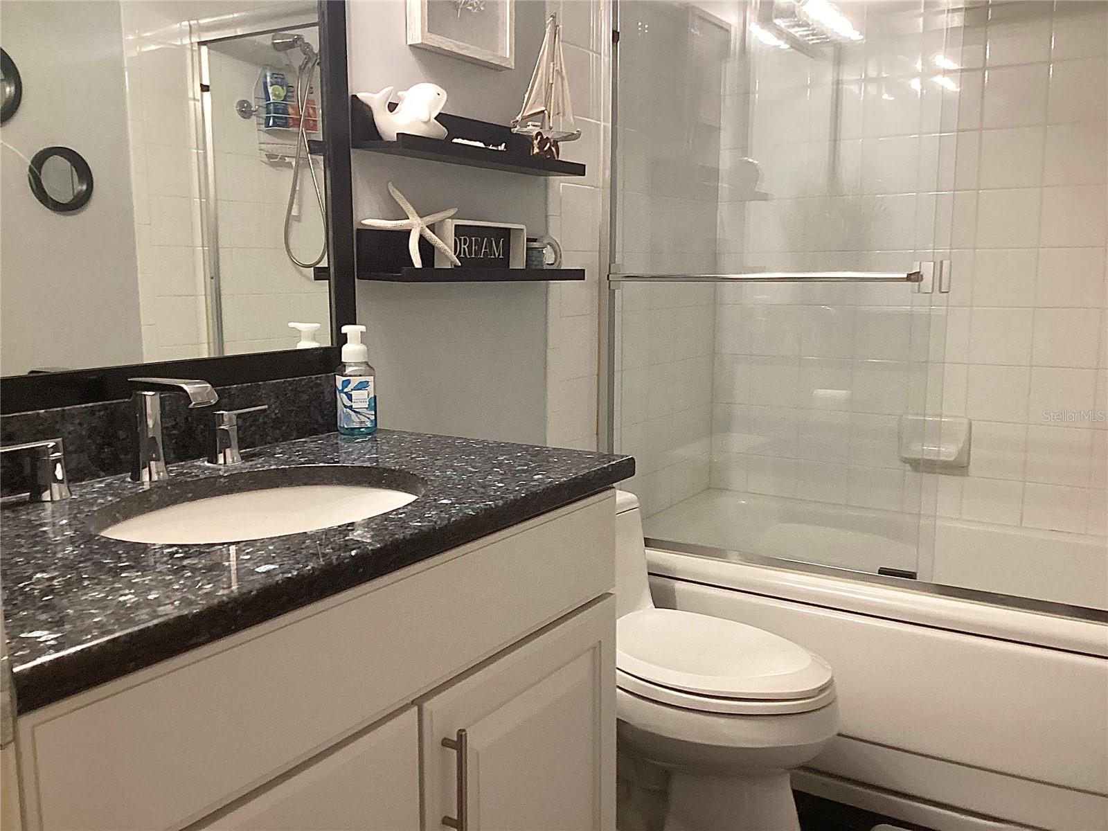 Listing photo id 24 for 120 1st Street E 104