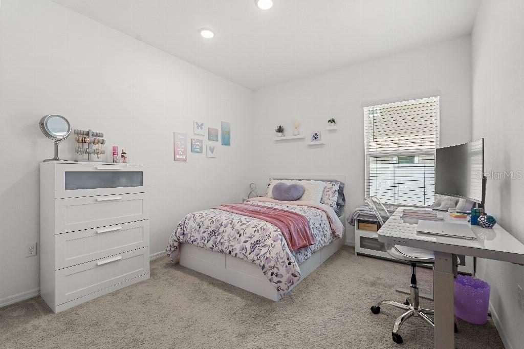 Image 18 of 40 For 921 Fieldstone Way